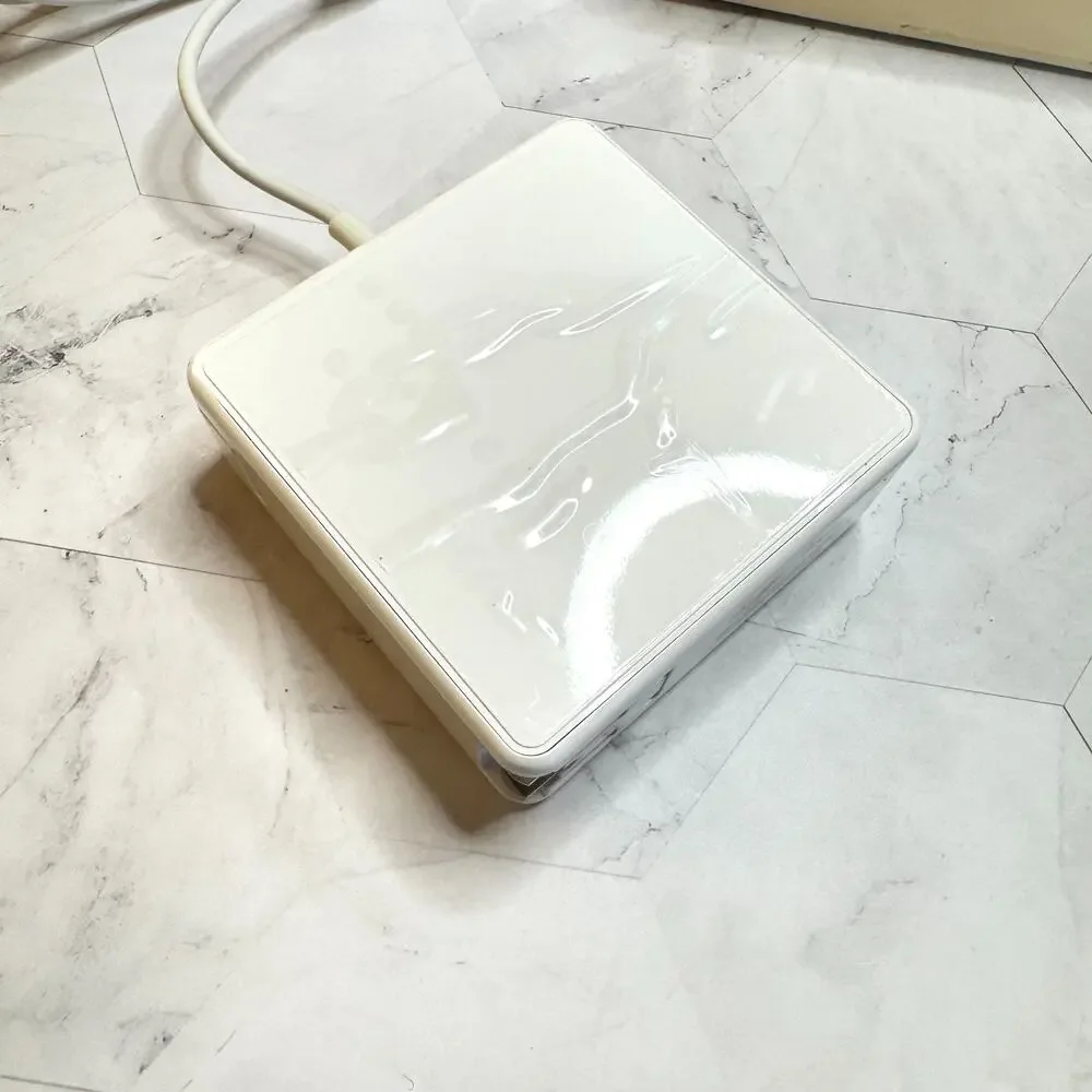 NIB Macbook Pro AC Adapter Pre-21012 Replacement Hello CC HW8079 Euro Adapters